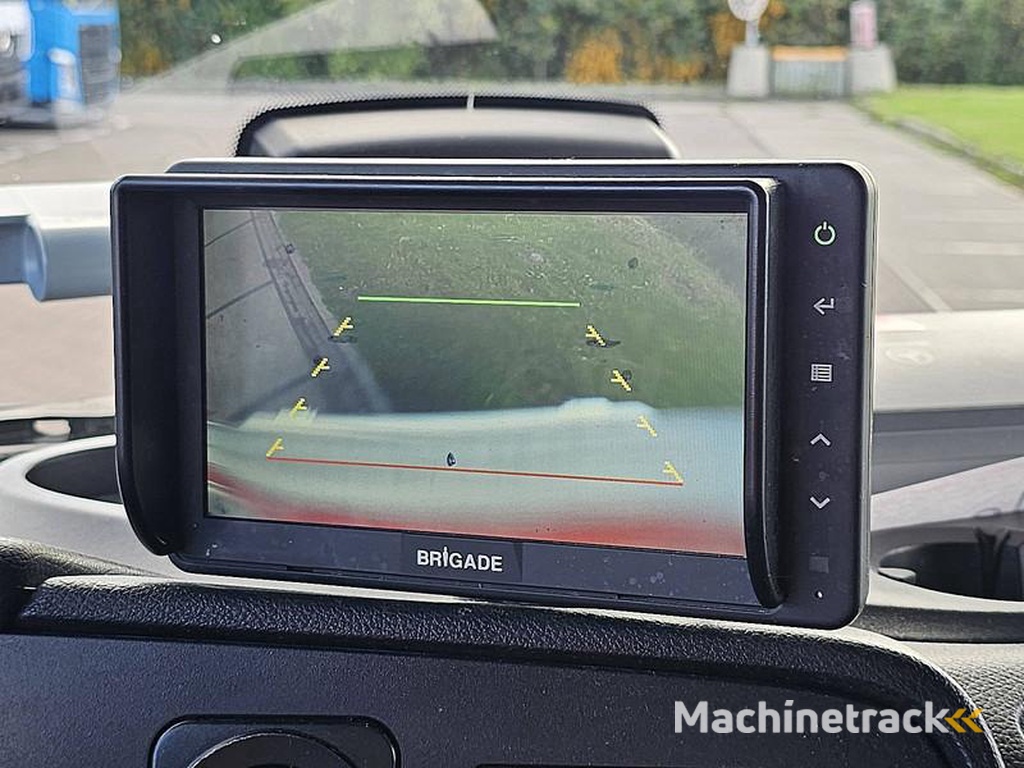 Mercedes ATEGO 1230 TAILLIFT AIRCO AHK