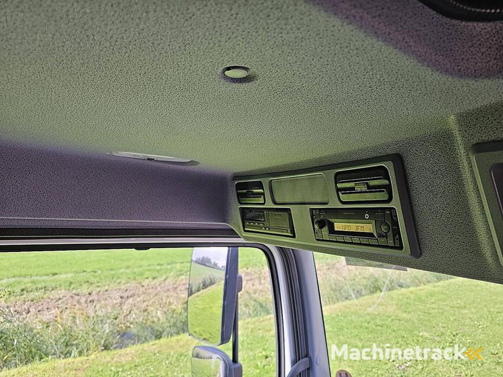 Mercedes ATEGO 818 TAILLIFT AIRCO