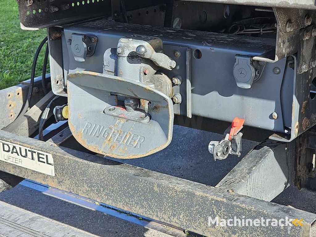 Mercedes ATEGO 818 MANUAL AIRCO LIFT