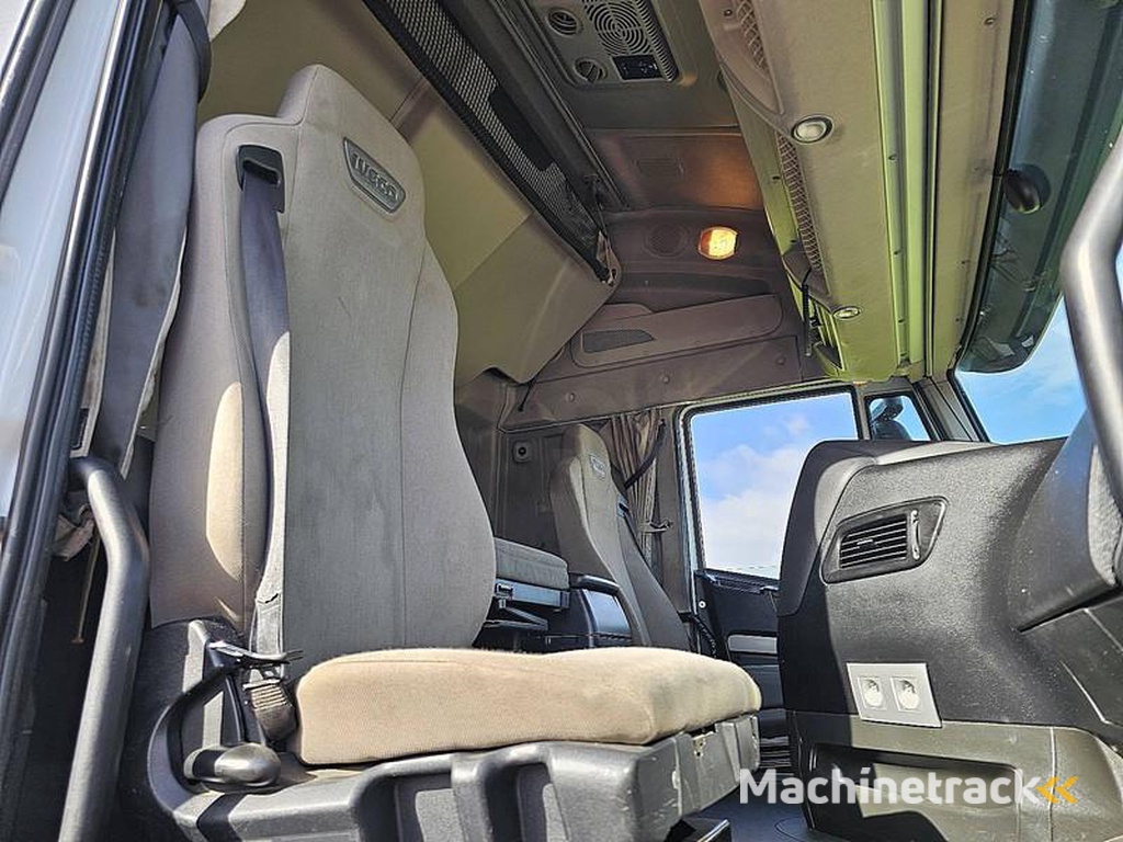 Iveco AS440S46-STRALIS-6X2-TXP-TWINSTEER