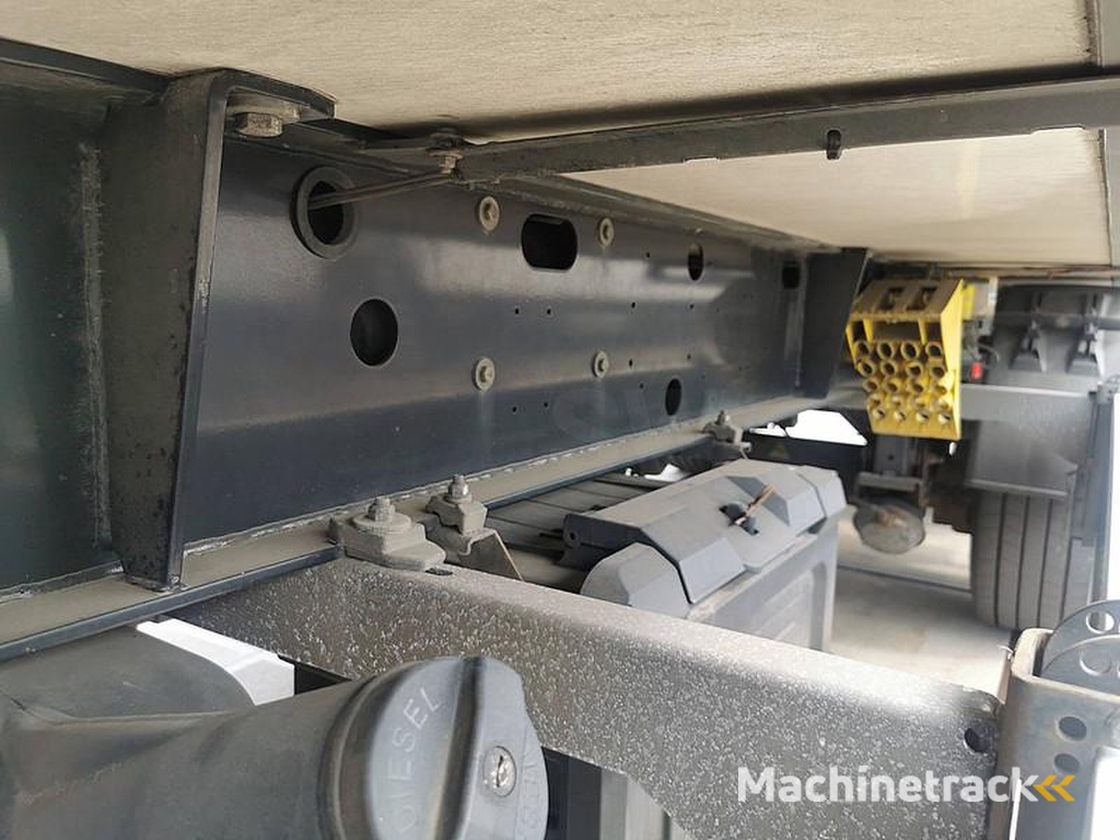 Krone SZ-2-AXLE-FRIGO-STEERAXLE-TAILLIFT