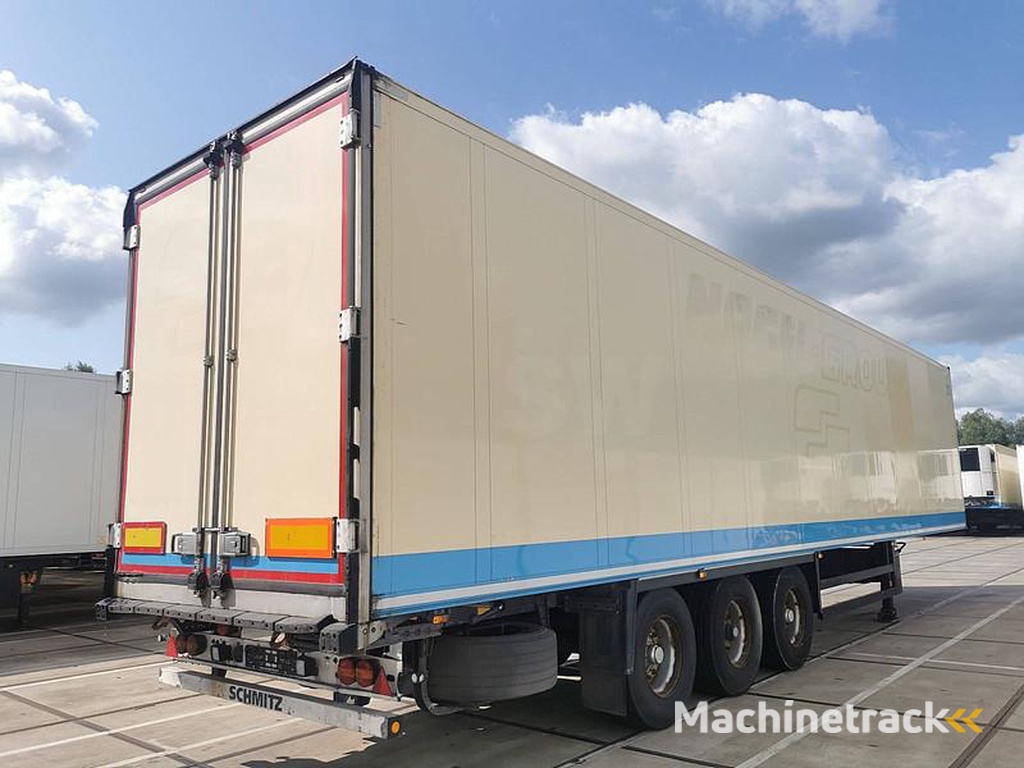 Schmitz-Cargobull SKO