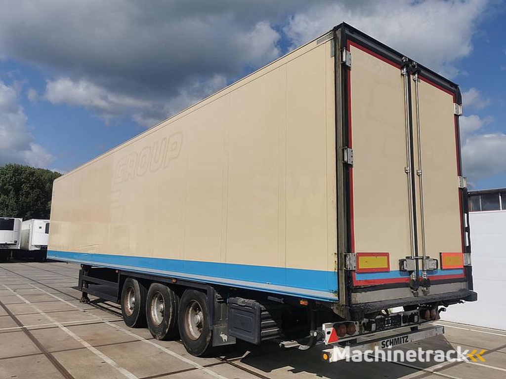 Schmitz-Cargobull SKO