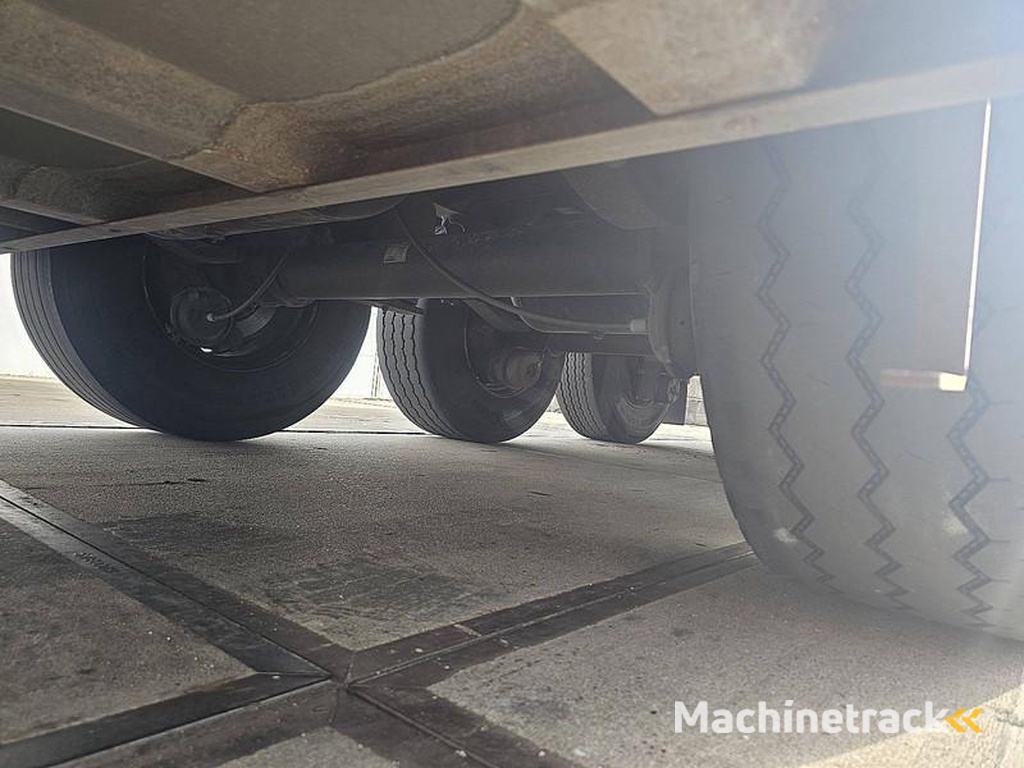 Schmitz-Cargobull SKO