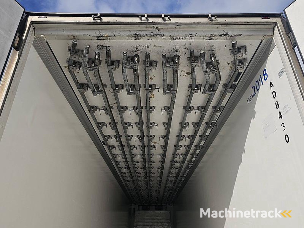 Schmitz-Cargobull SKO