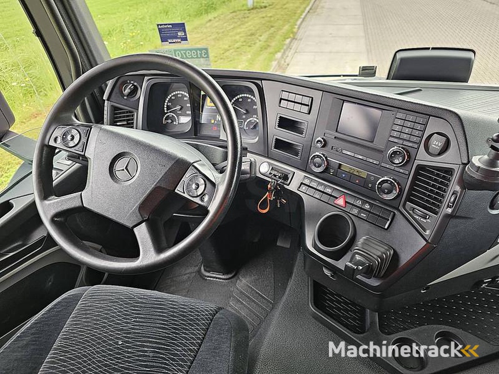 Mercedes ANTOS 2543 + FORKLIFT PALFINGER