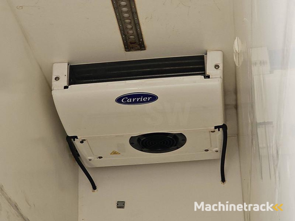 Mercedes ATEGO 824 CARRIER MULTI TEMP