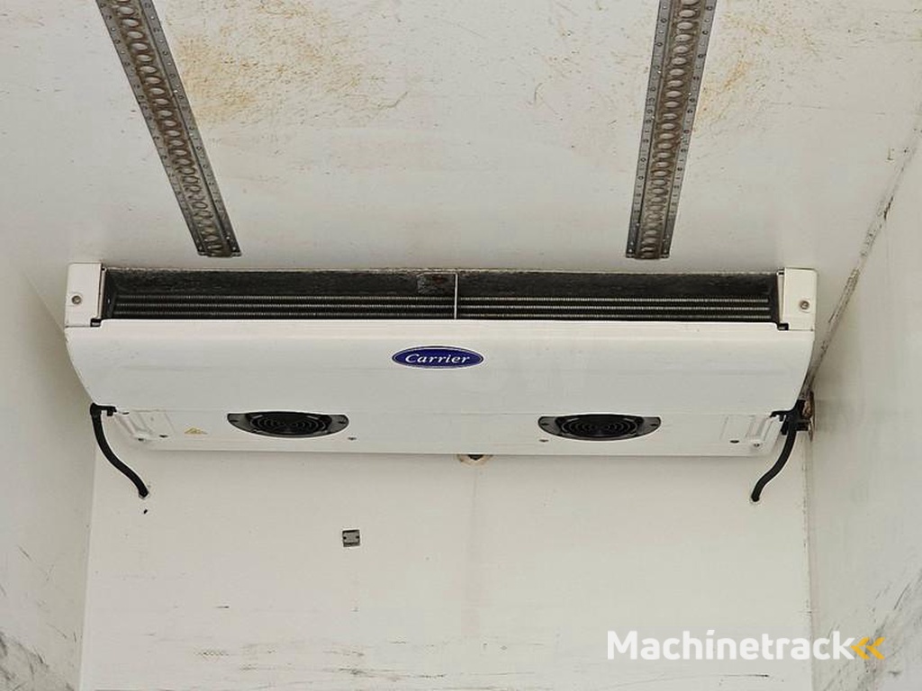 Mercedes ATEGO 824 CARRIER MULTI TEMP