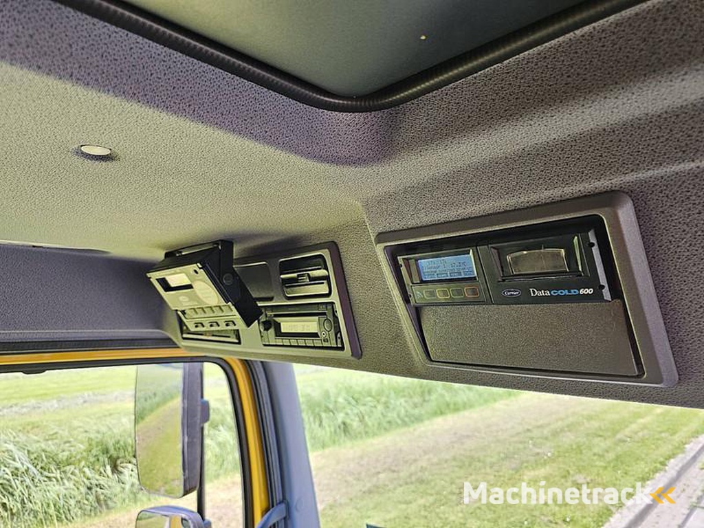 Mercedes ATEGO 824 CARRIER MULTI TEMP