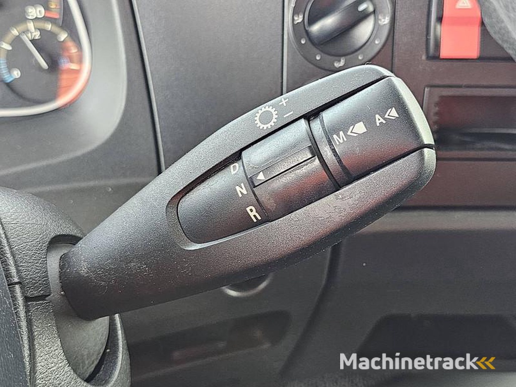 Mercedes ATEGO 824 CARRIER MULTI TEMP