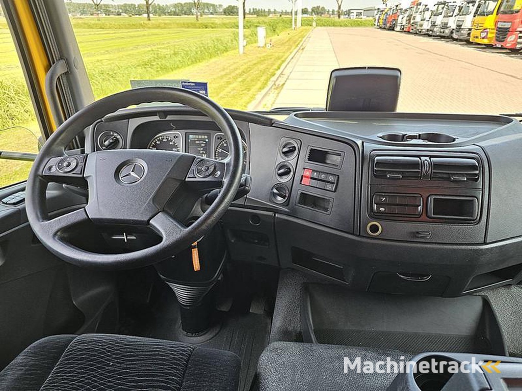 Mercedes ATEGO 824 CARRIER MULTI TEMP