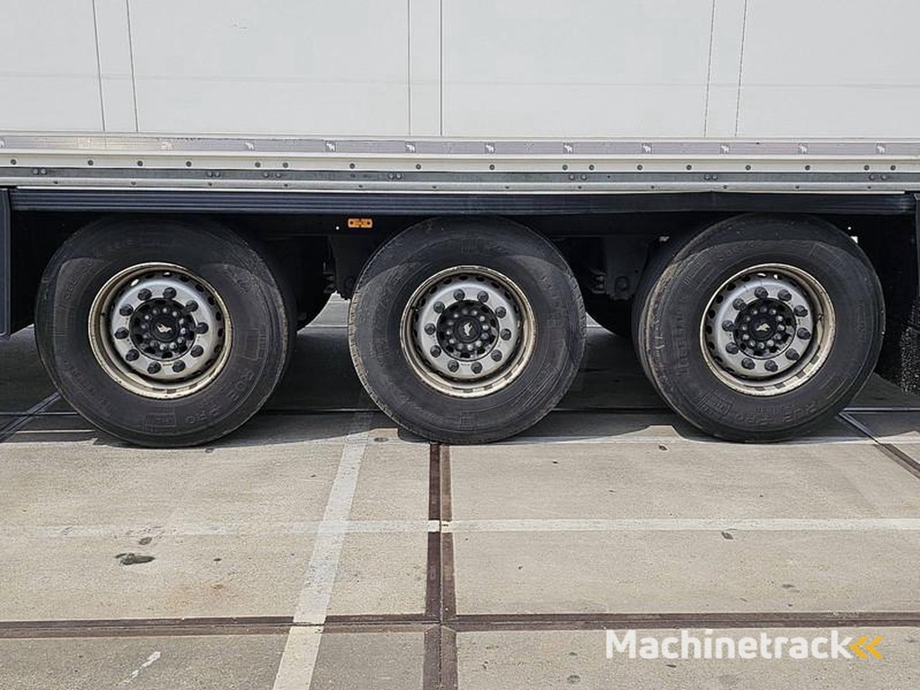 Schmitz-Cargobull SCB*S3B