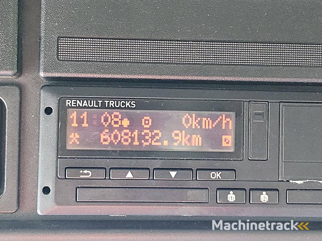 Renault D-250-11.9T-A-C-NEW-ENGINE