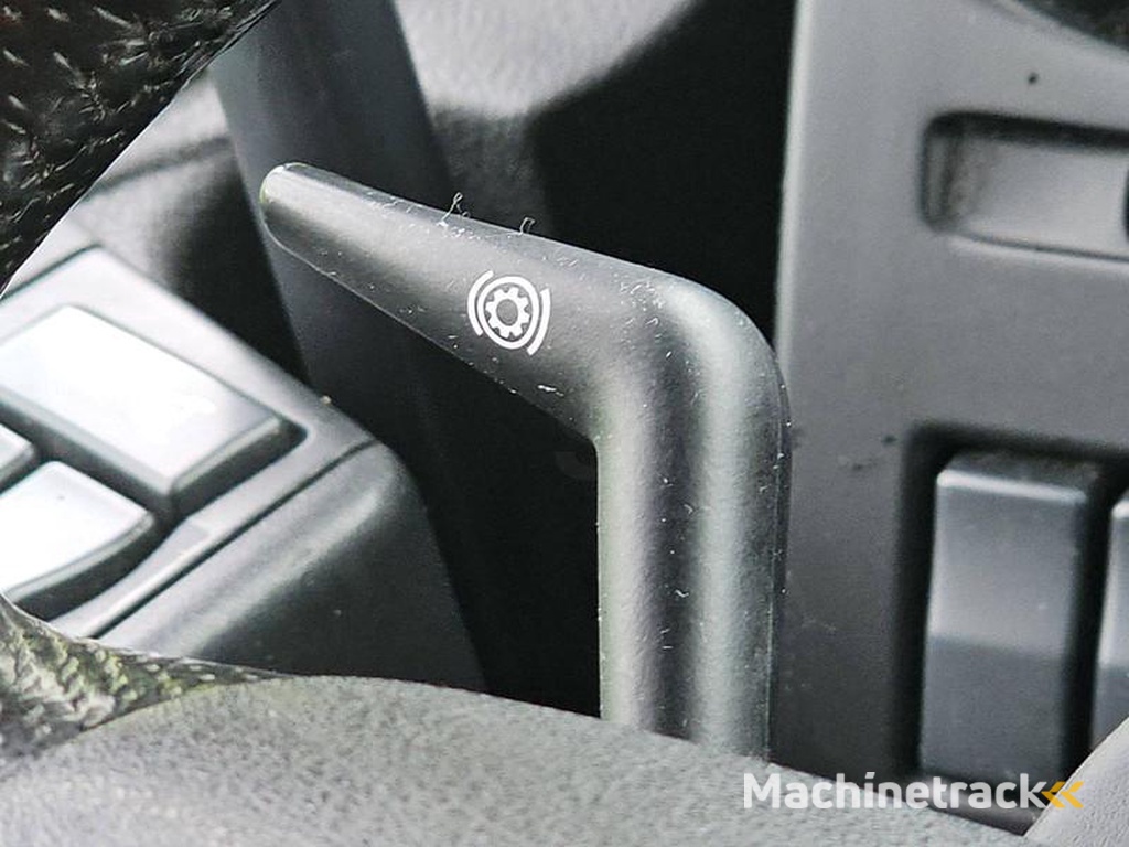 Renault D-250-11.9T-A-C-NEW-ENGINE