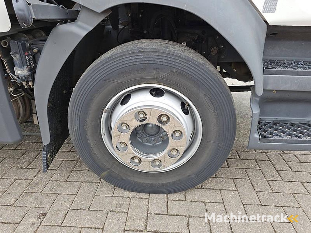 Renault D-250-11.9T-A-C-NEW-ENGINE