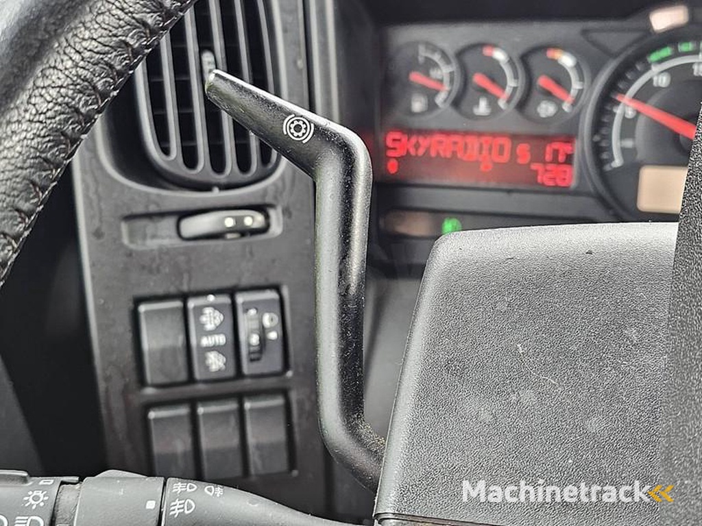 Renault D-250-11.9T-A-C-NEW-ENGINE