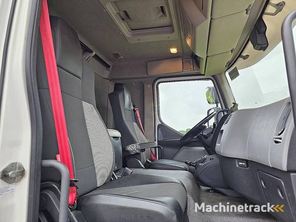 Renault D-240-11.9T-AIRCO-TAILLIFT