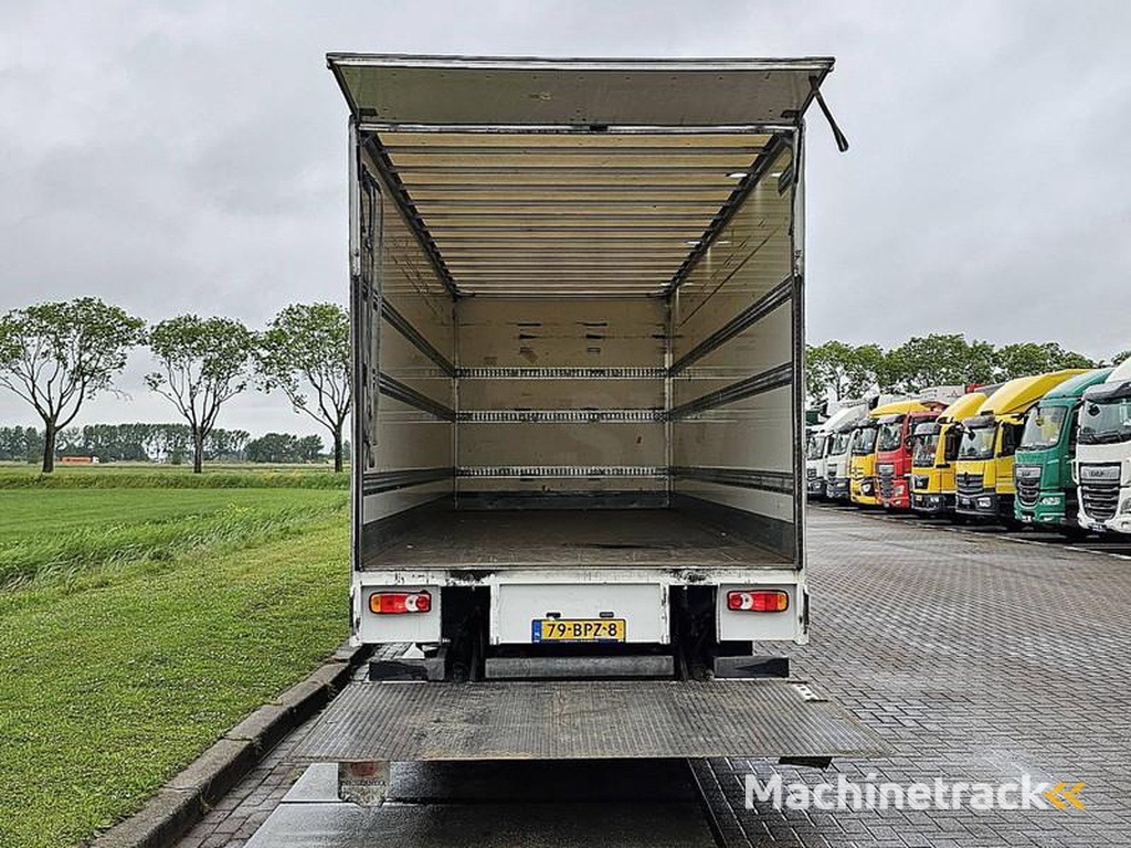 Renault D-240-11.9T-AIRCO-TAILLIFT