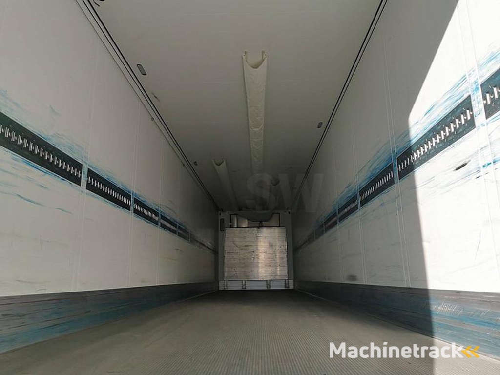 Schmitz-Cargobull SKO