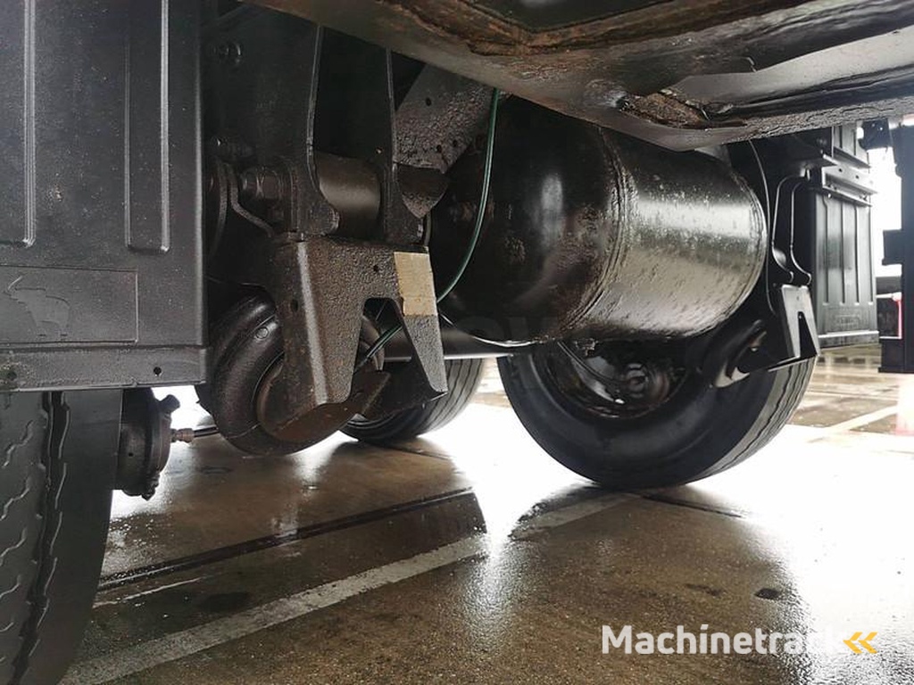 Schmitz-Cargobull SKO