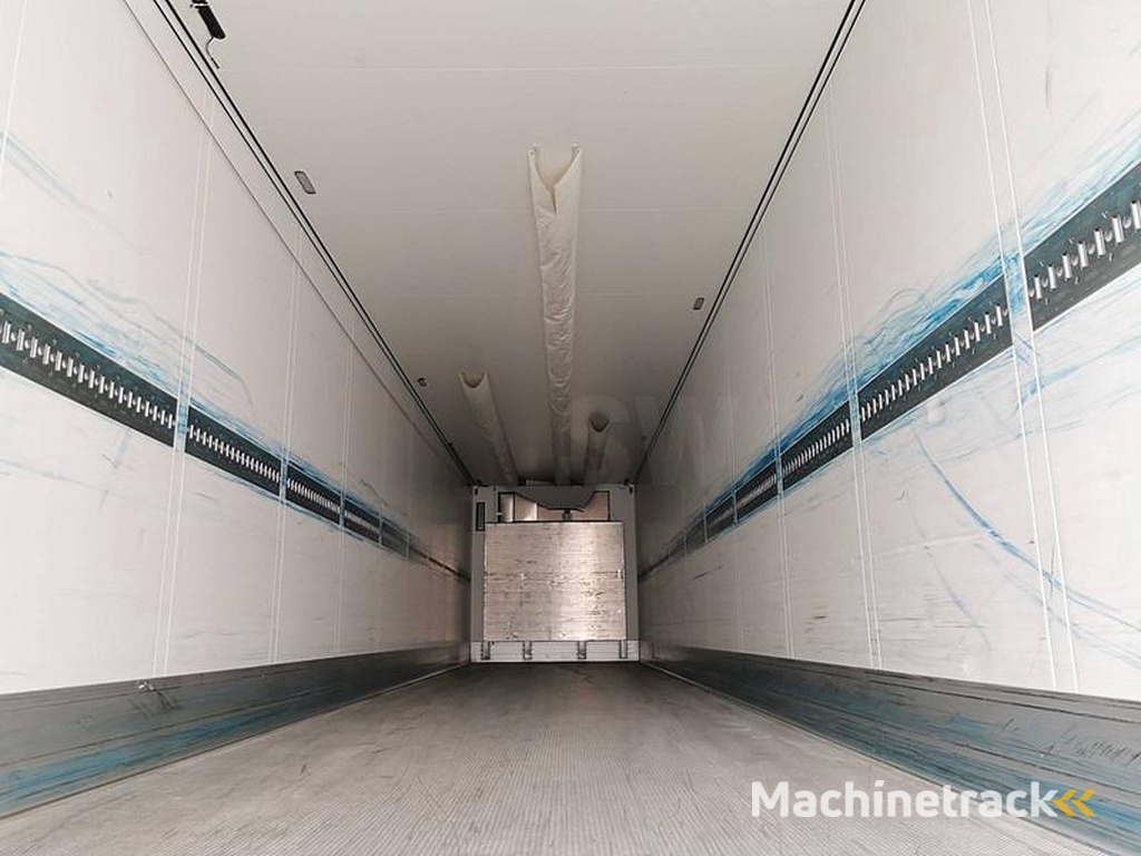 Schmitz-Cargobull SKO