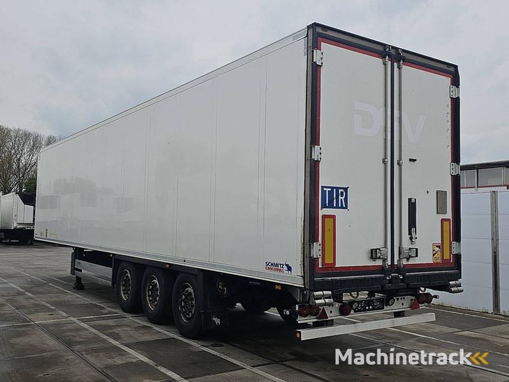 Schmitz-Cargobull SKO