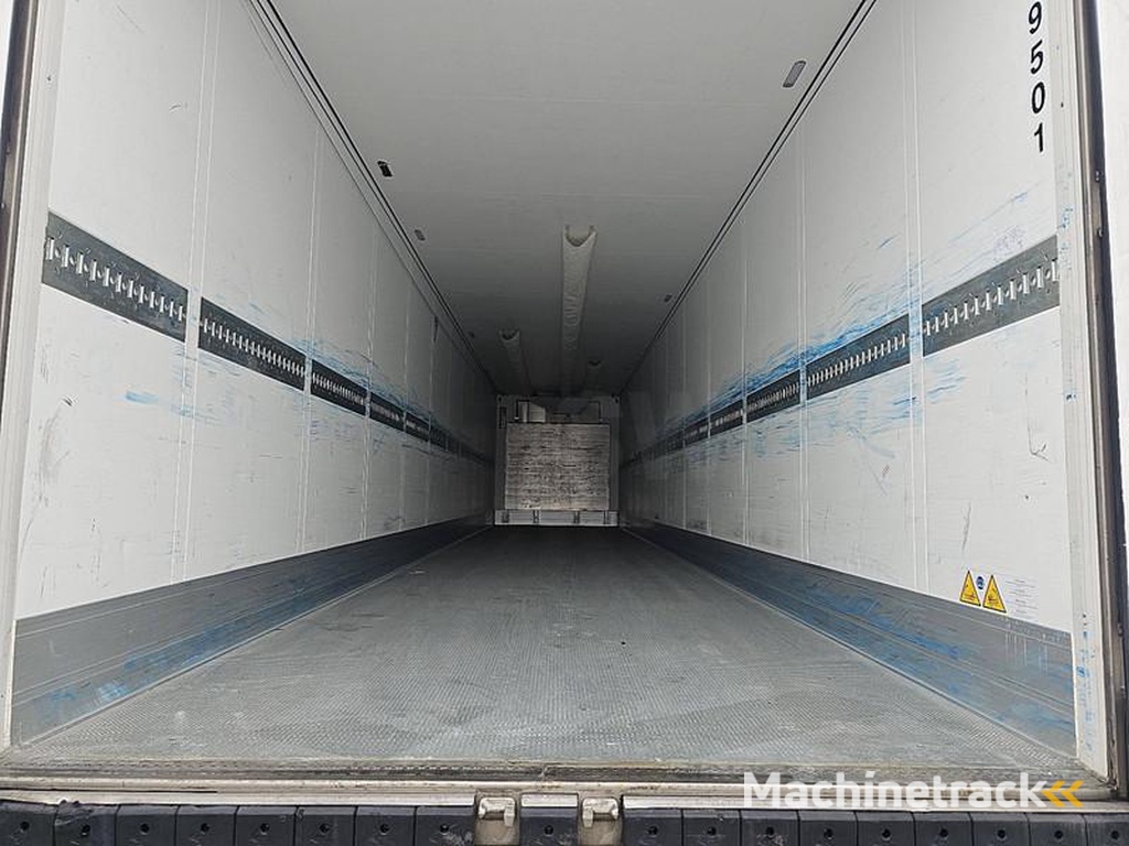 Schmitz-Cargobull SKO