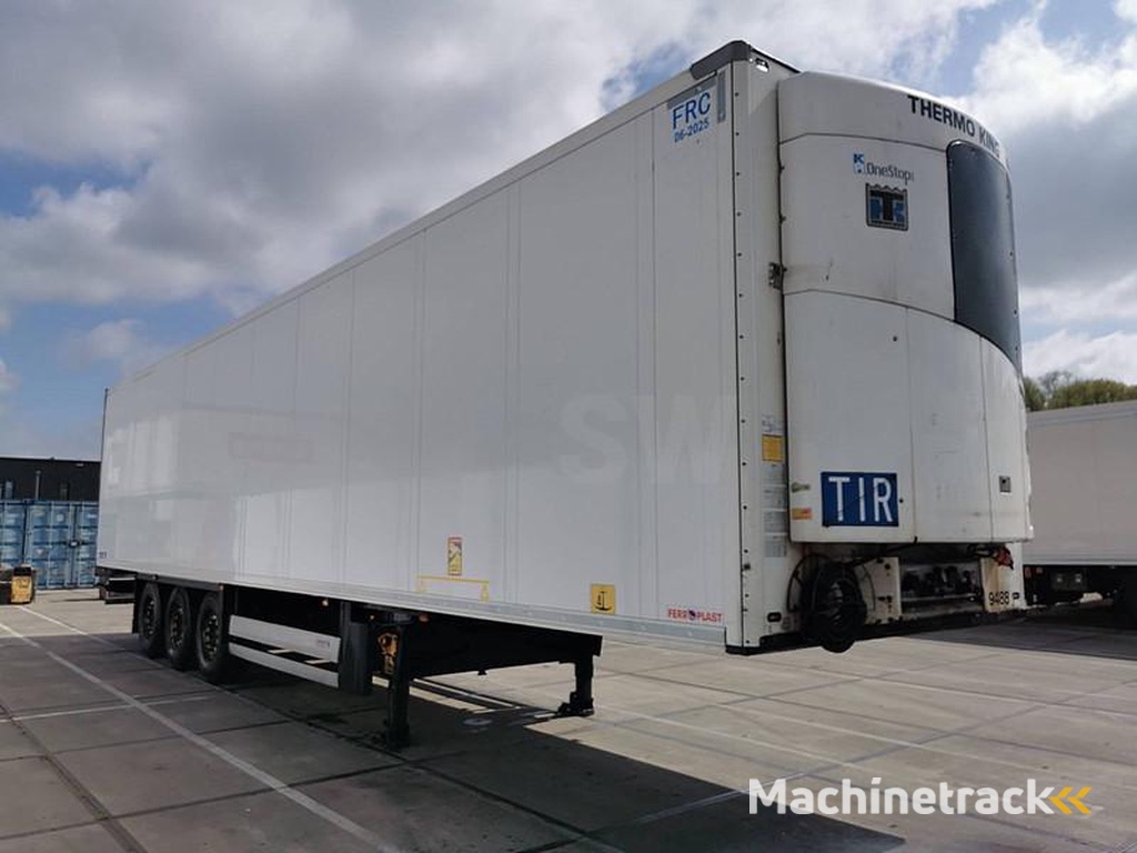 Schmitz-Cargobull SKO