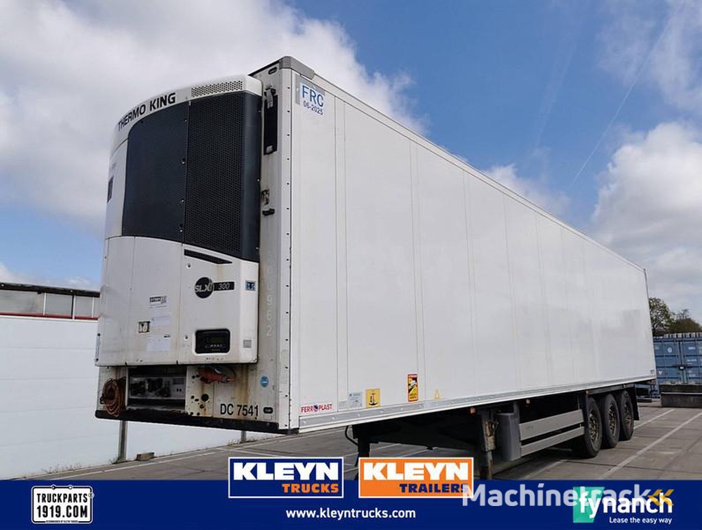 Schmitz-Cargobull SKO