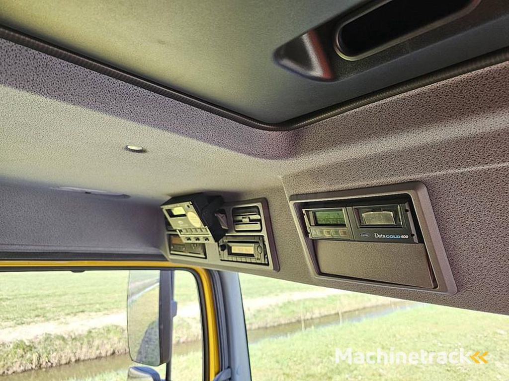 Mercedes ATEGO 1224 CARRIER TAILLIFT