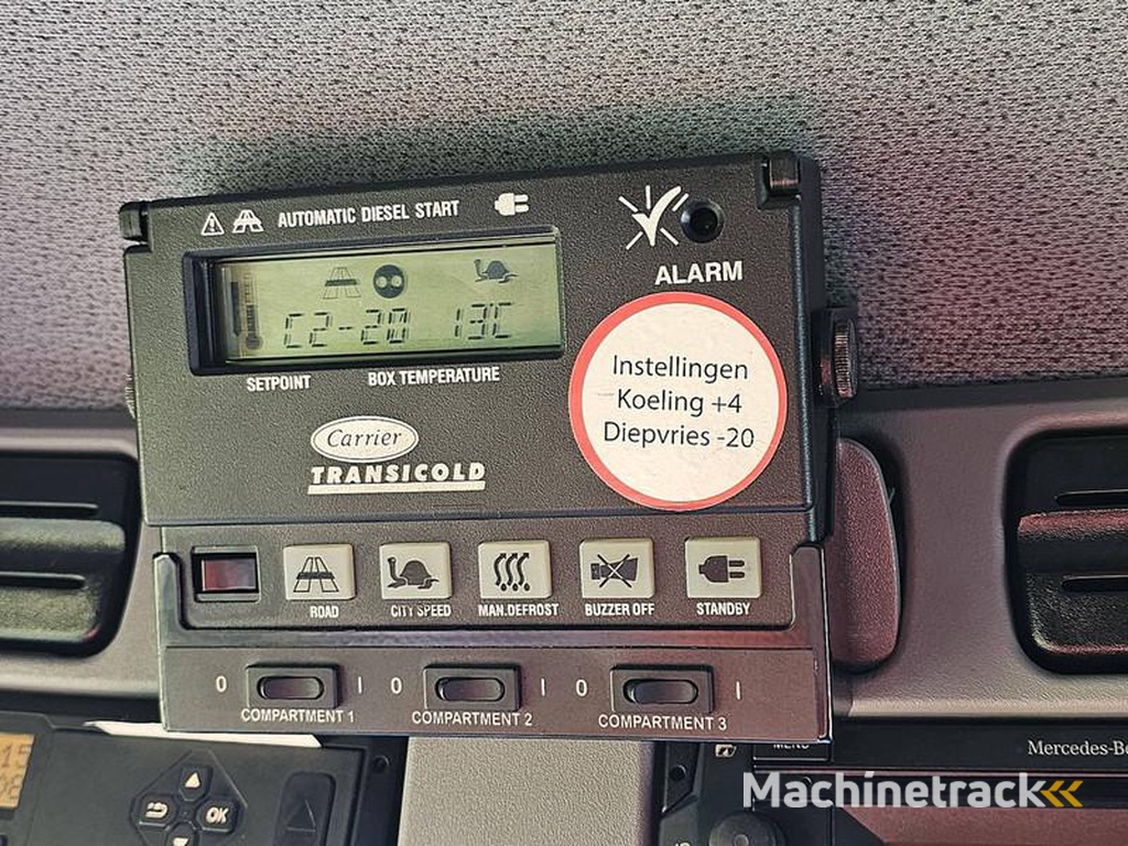 Mercedes ATEGO 1224 CARRIER TAILLIFT