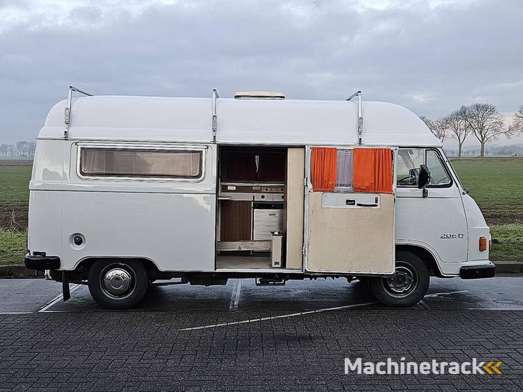 Mercedes D Camper 206