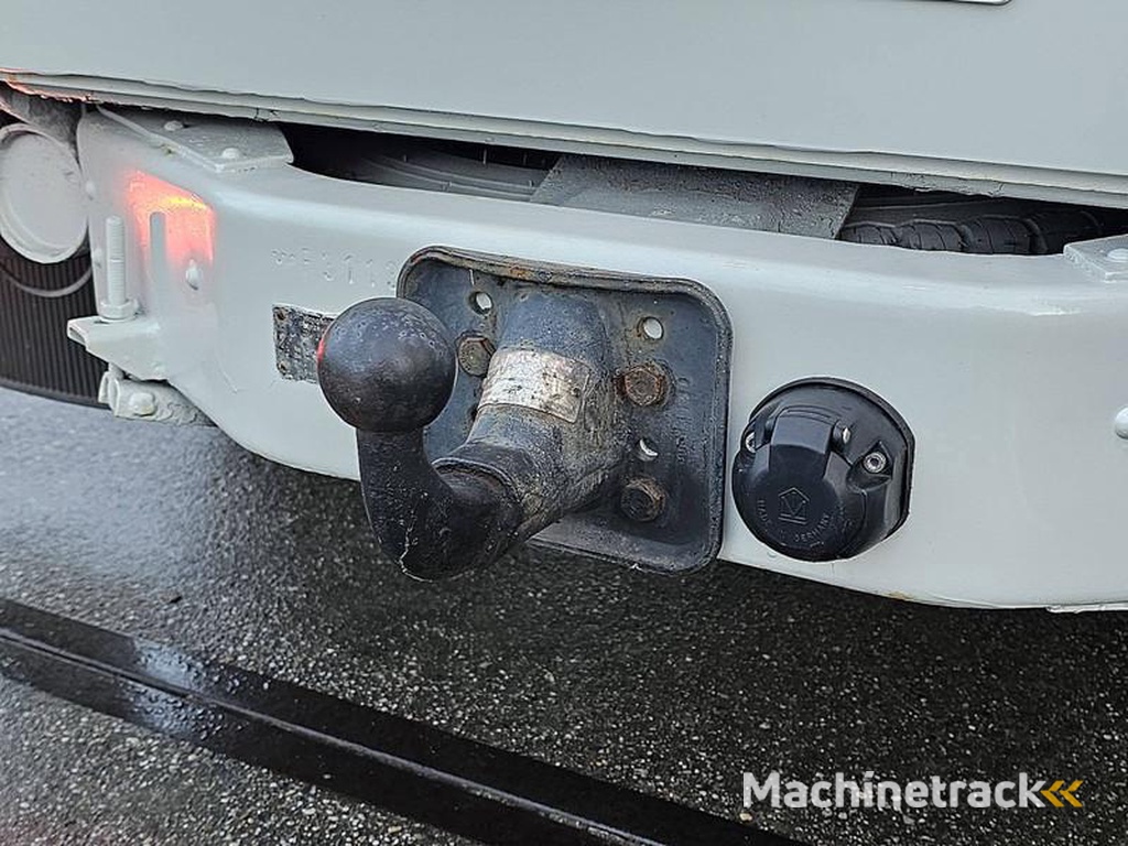 Mercedes D Camper 206