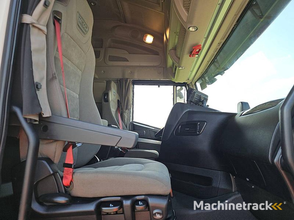 Iveco AS440S40-STRALIS-LNG-INTARDER