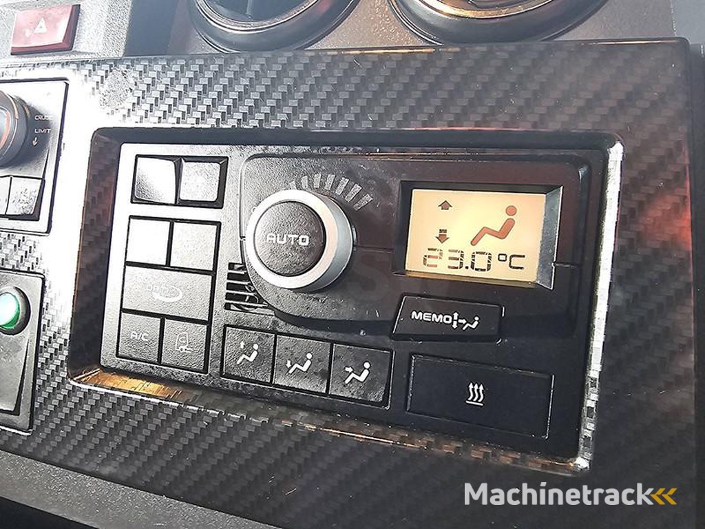 Renault T-480-HIGH-EVO-MEGA-HUBSAT