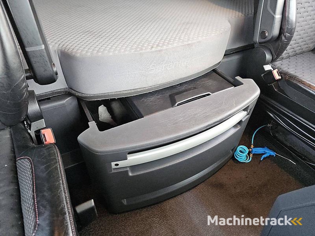 Renault T-480-HIGH-EVO-MEGA-HUBSAT