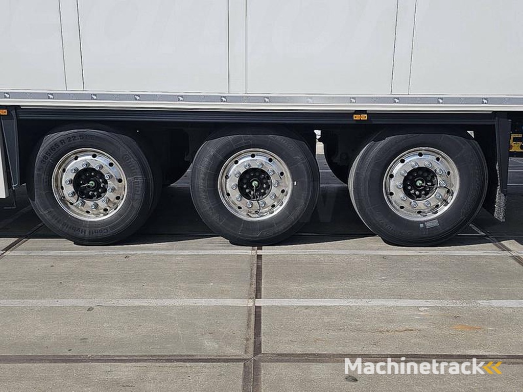 Schmitz-Cargobull SCB*S3B Carrier1550 D+E,Dopp