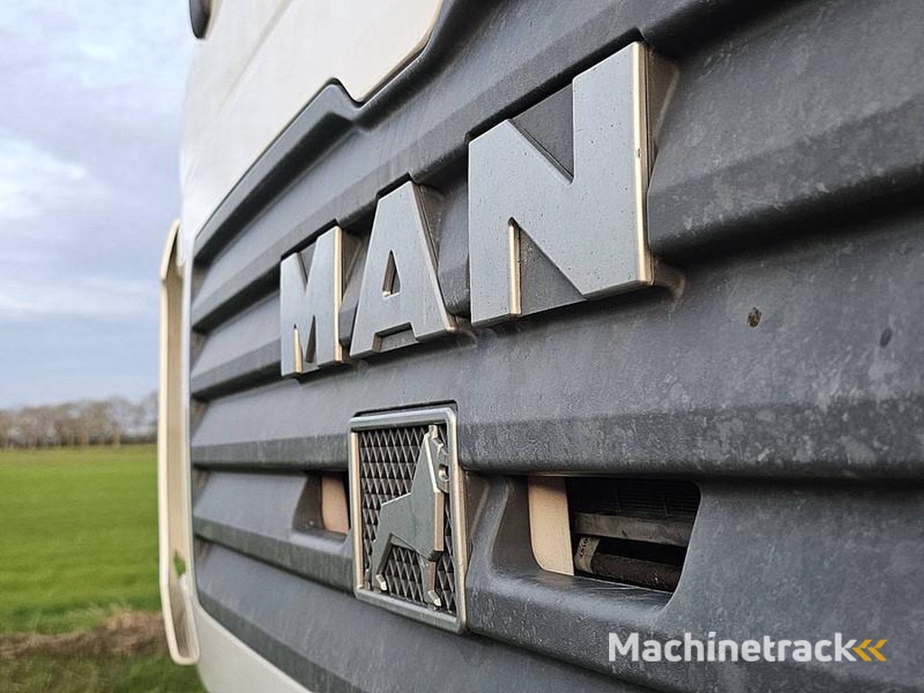 MAN TGA