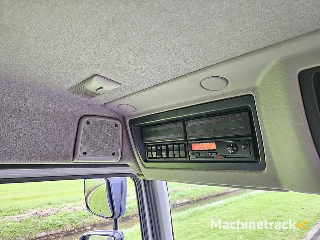 Renault MIDLUM-270.12