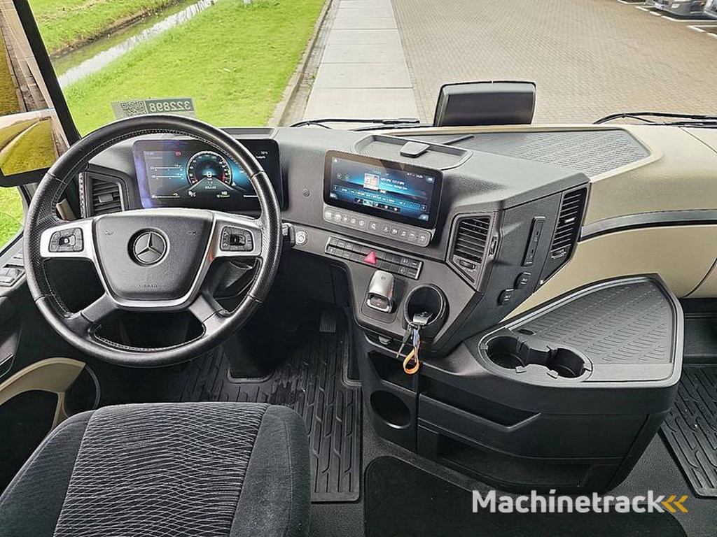 Mercedes ACTROS 1833 DRIVING SCHOOL 65TKM