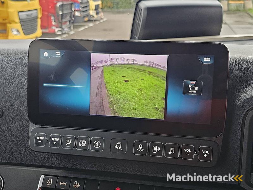 Mercedes ACTROS 1833 DRIVING SCHOOL 65TKM