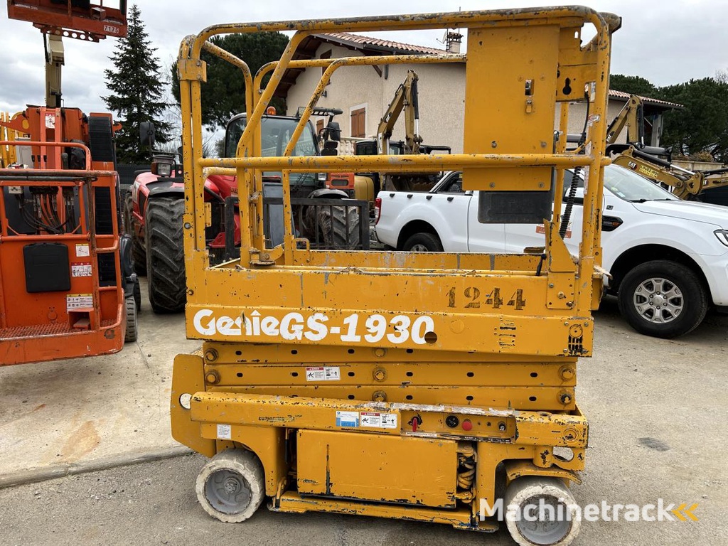 Genie GS-1930