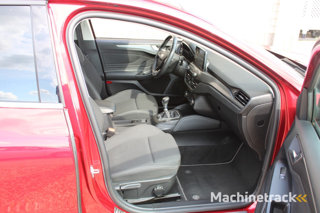 Ford Focus Wagon 1.0 EcoBoost Titanium Business