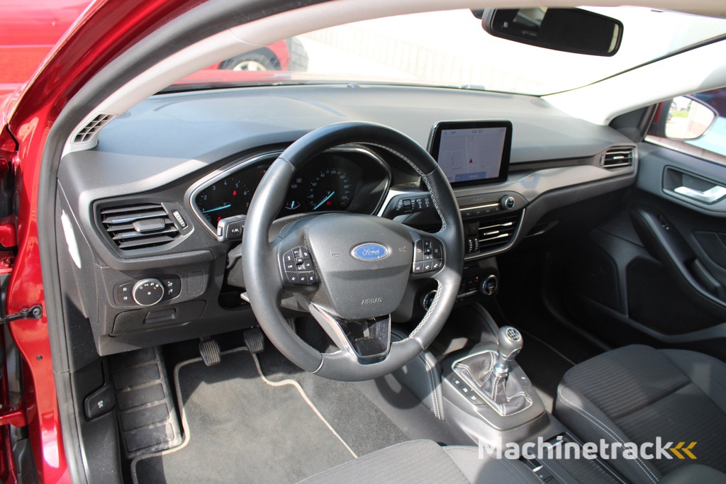 Ford Focus Wagon 1.0 EcoBoost Titanium Business