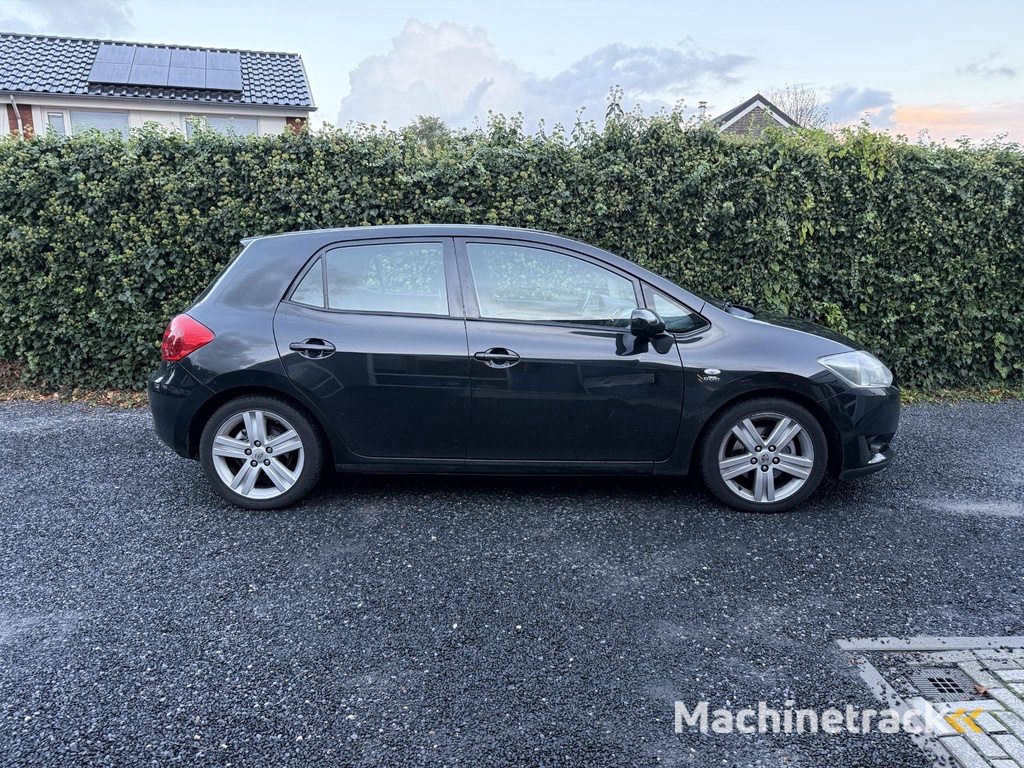 Toyota Auris 2.2 D-4D Luna Business