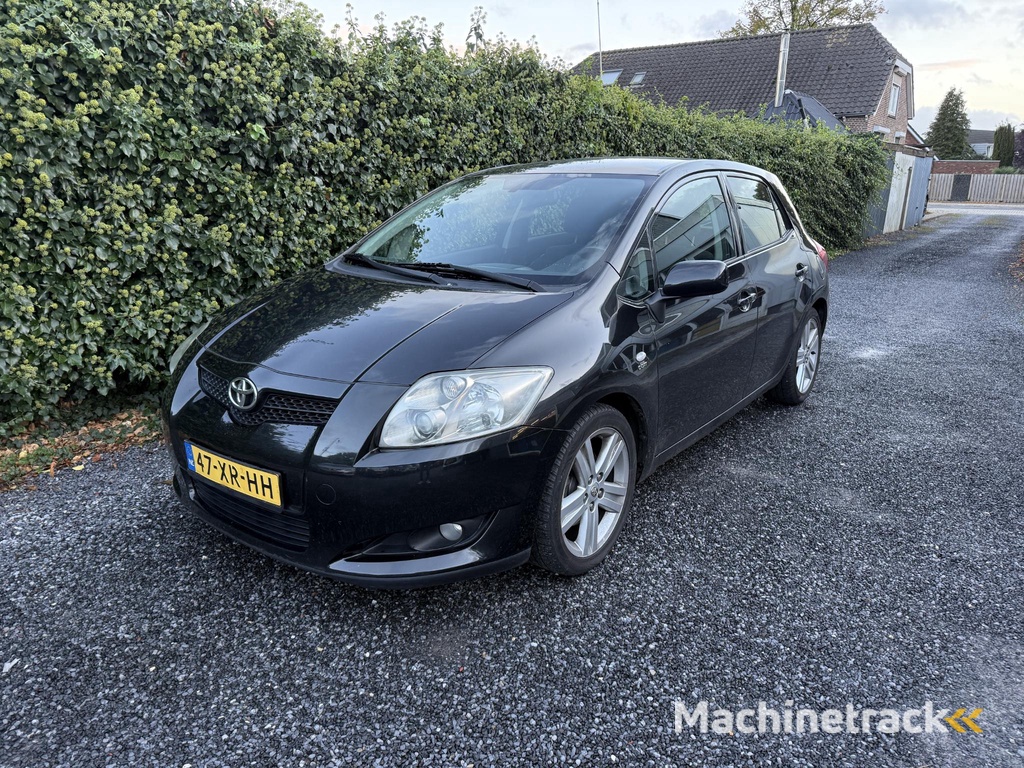 Toyota Auris 2.2 D-4D Luna Business