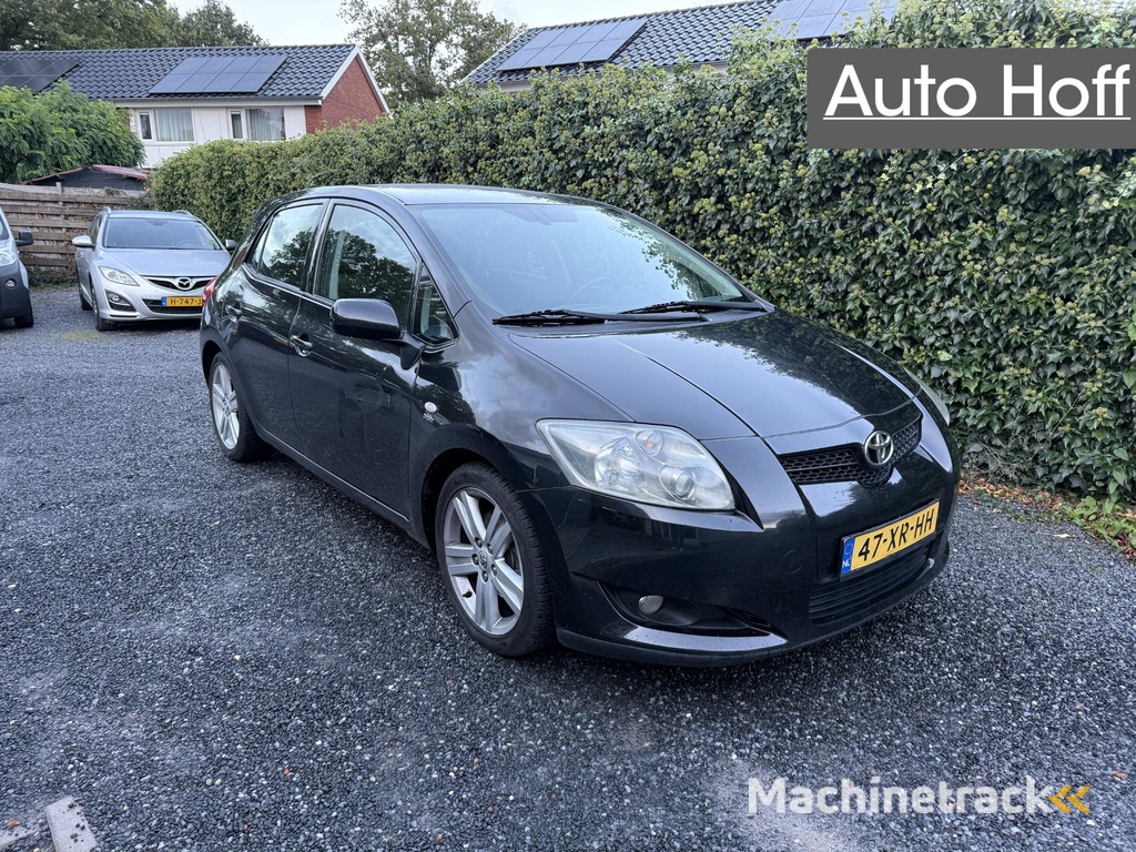 Toyota Auris 2.2 D-4D Luna Business