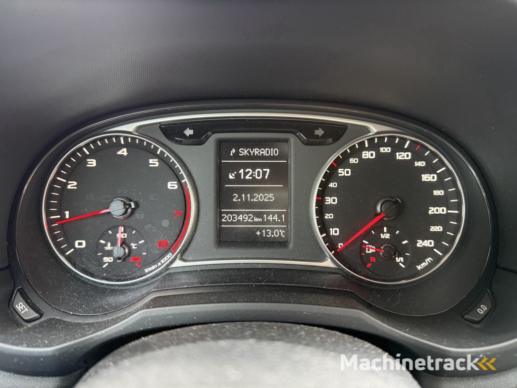 Audi A1 1.2 TFSI Attraction Pro Line Business | Navi | Airco | Cruise Control | LMV | Elekt. Ramen | Nieuwe APK!