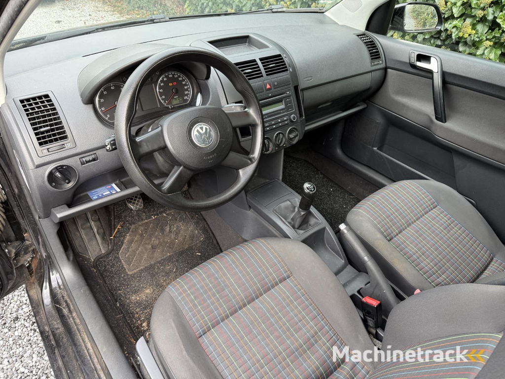 Volkswagen Polo 1.4-16V Optive | Schuifdak | Airco | Cruise Control | Elekt. Ramen | LMV | Trekhaak | APK tot 07-03-2026!