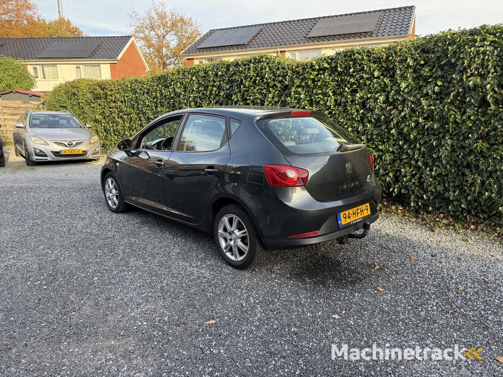 SEAT Ibiza 1.6 Stylance | Autom. Airco | Elekt. Ramen | LMV | Trekhaak | 5 Deuren | Nieuwe APK!